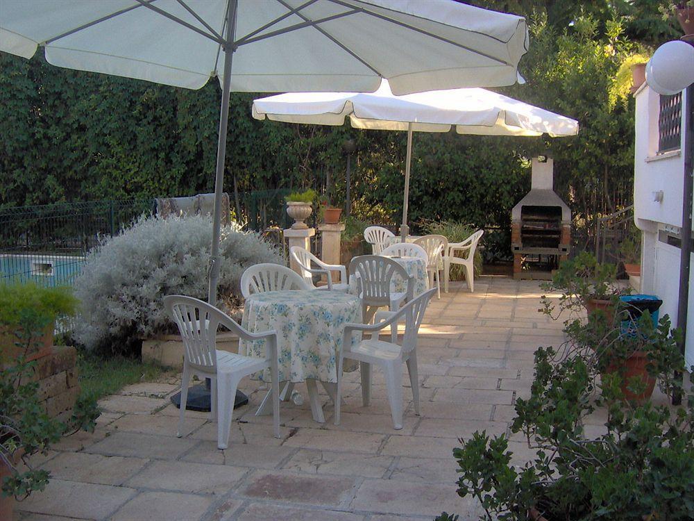 Bed & Breakfast Santa Fara Бари Экстерьер фото