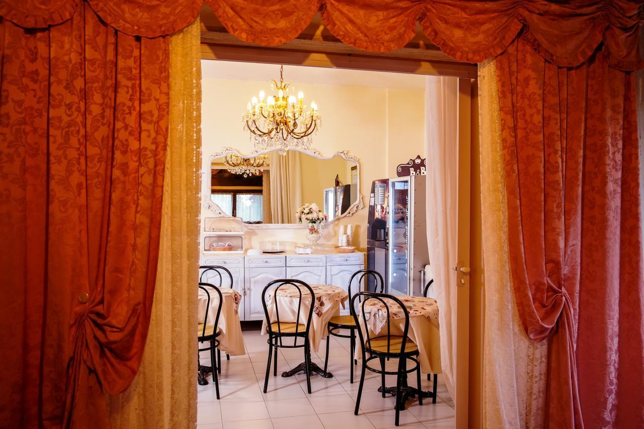 Bed & Breakfast Santa Fara Бари Экстерьер фото