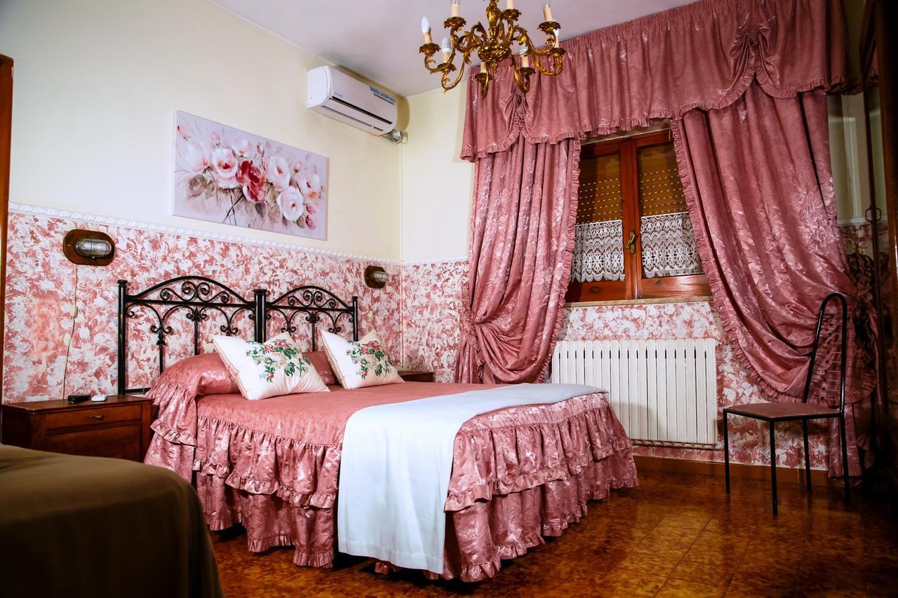 Bed & Breakfast Santa Fara Бари Экстерьер фото