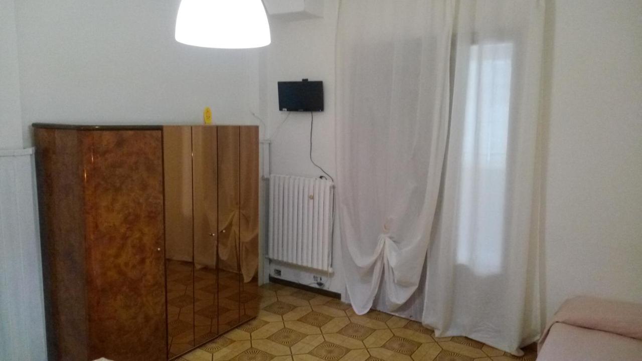 Bed & Breakfast Santa Fara Бари Экстерьер фото