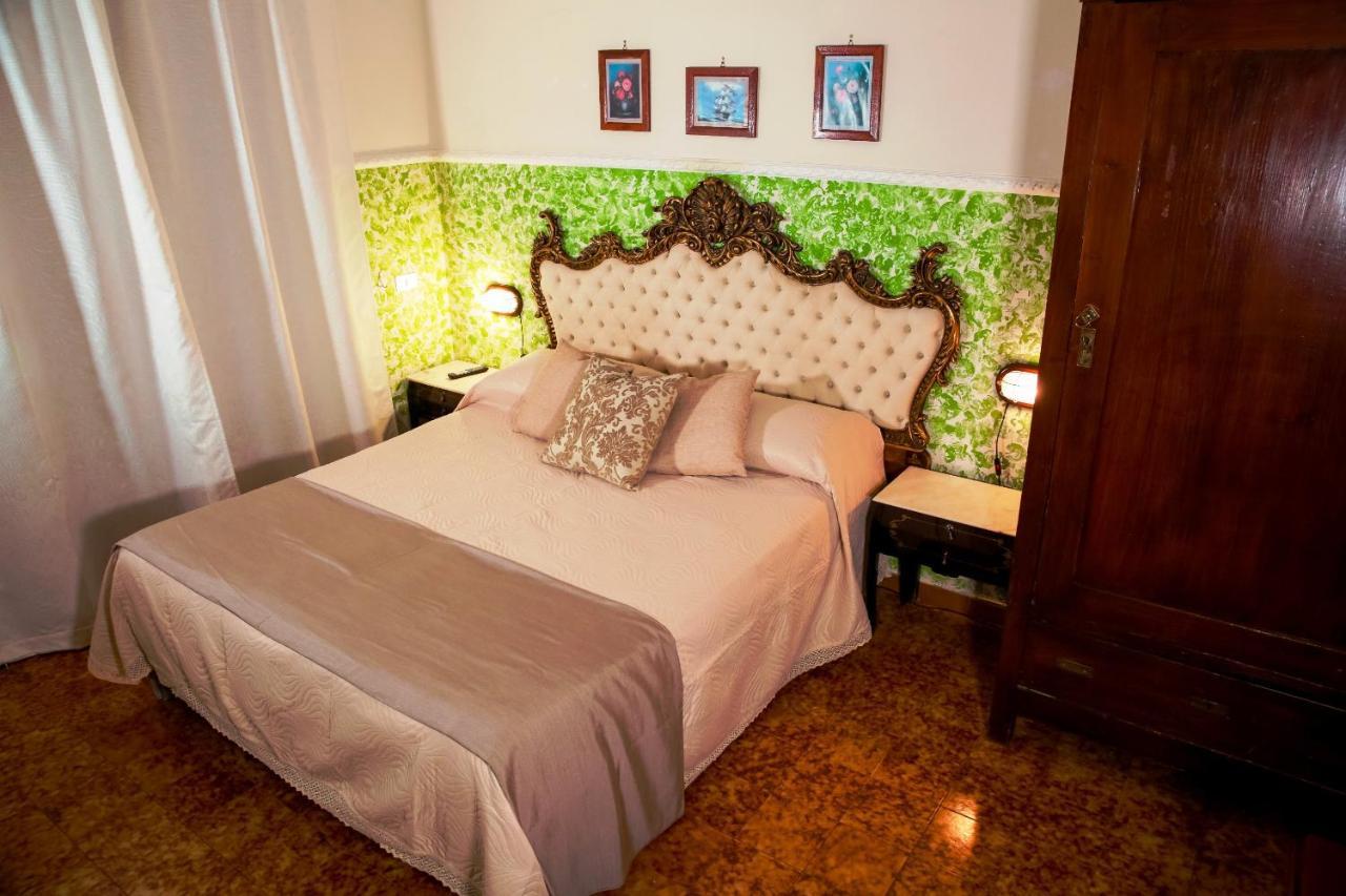 Bed & Breakfast Santa Fara Бари Экстерьер фото